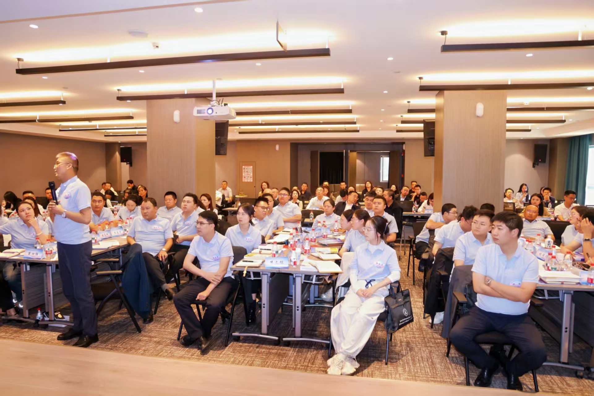庆阳市律师协会联合北京大成律师事务所刑委会共同举办“刑事业务培训暨第四期青年律师领军人才训练营”活动